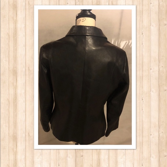 *NOT AVAILABLE* Leather Ladies Classic Jacket - Picture 3 of 4